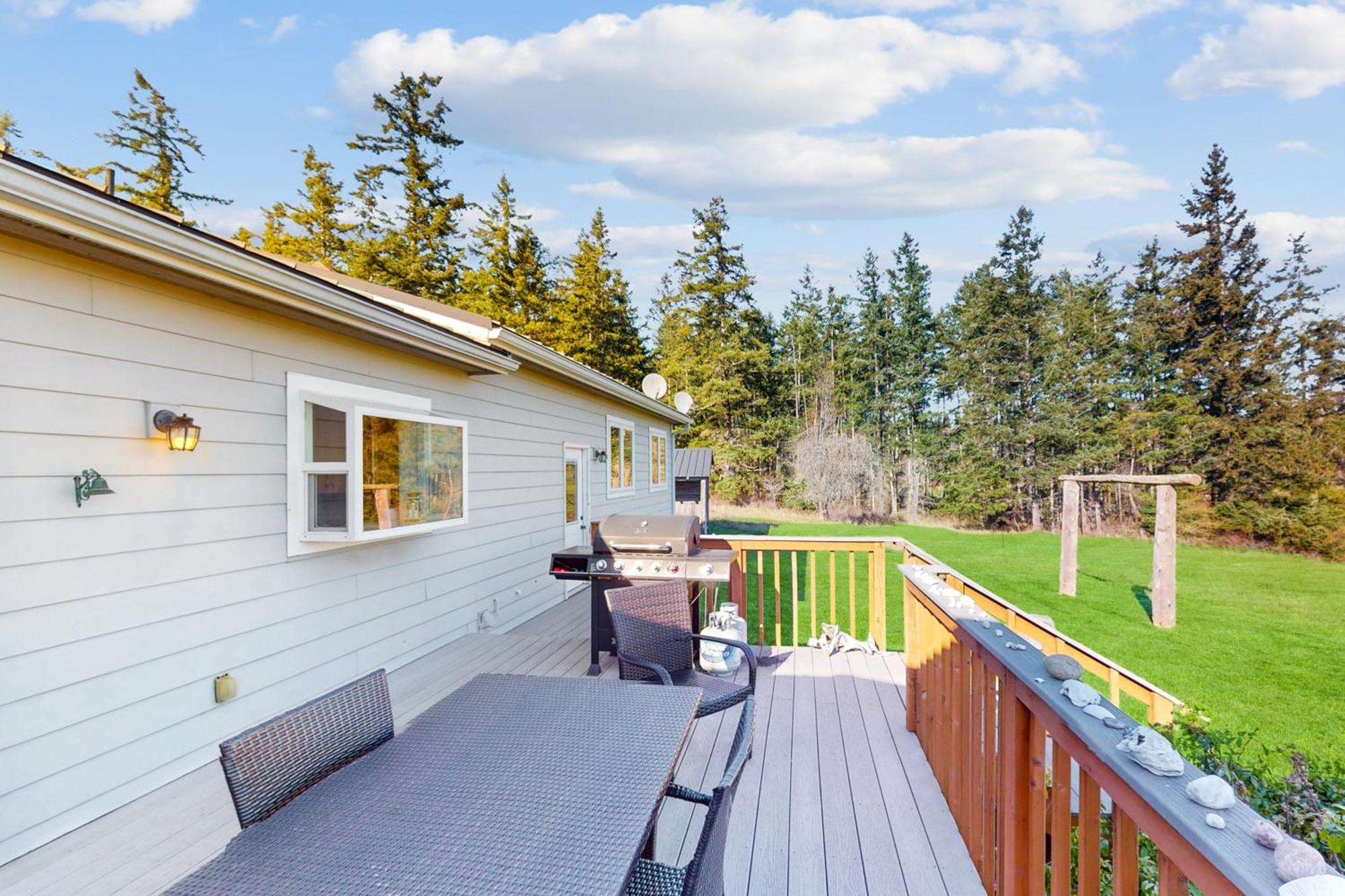 Marrowstone Island Beach Home Exterior photo